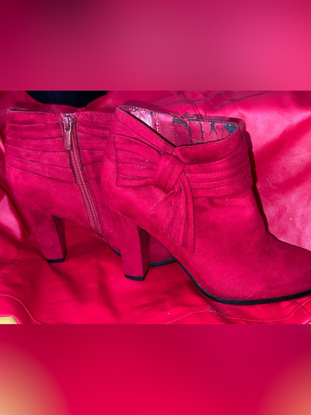 Impo Brand Women's Red Suede Bow Ankle Boots. Size 7 1/2 M. Great Condition